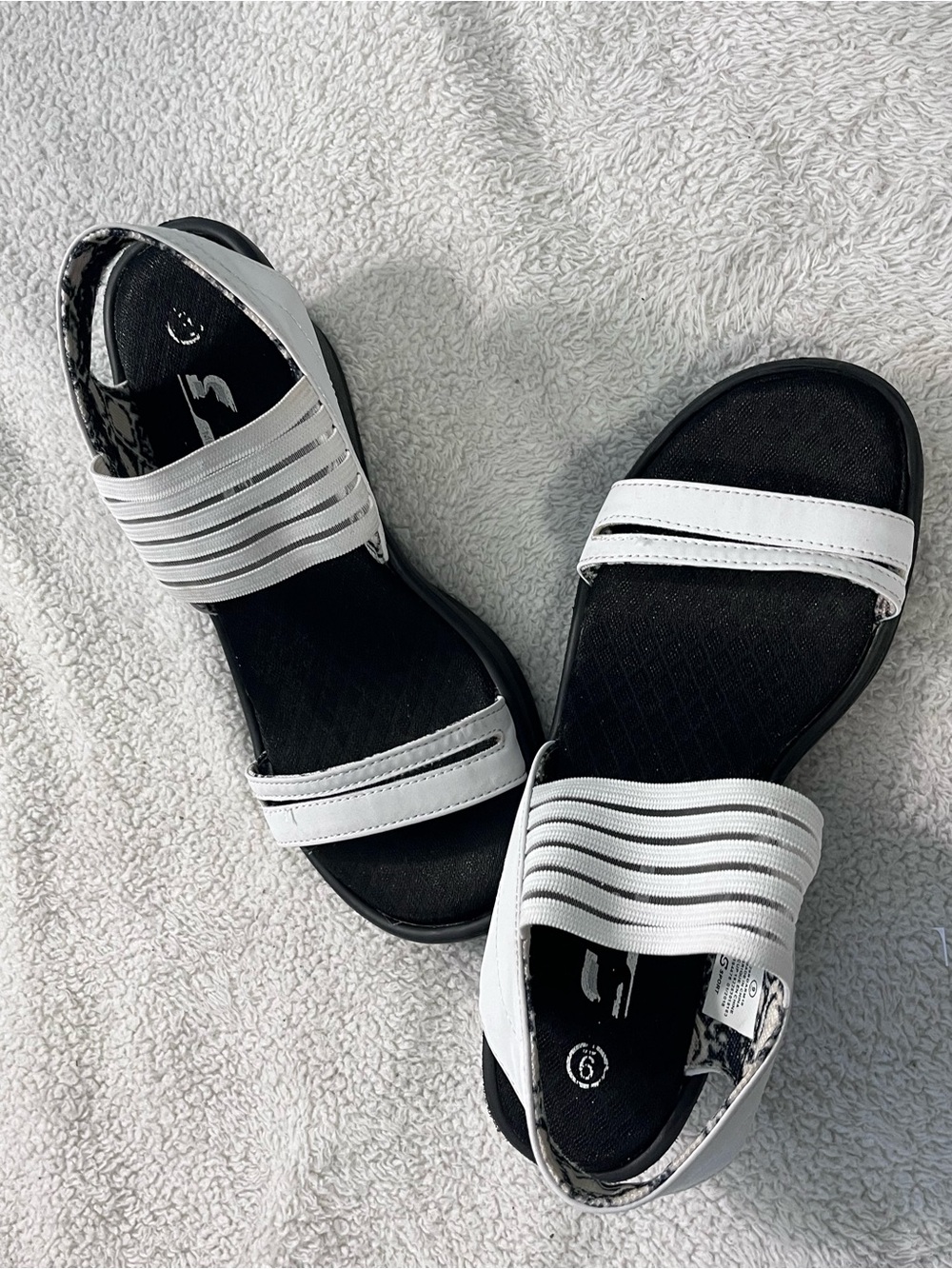 Skechers Women's White and Black Strappy Slide Sandals